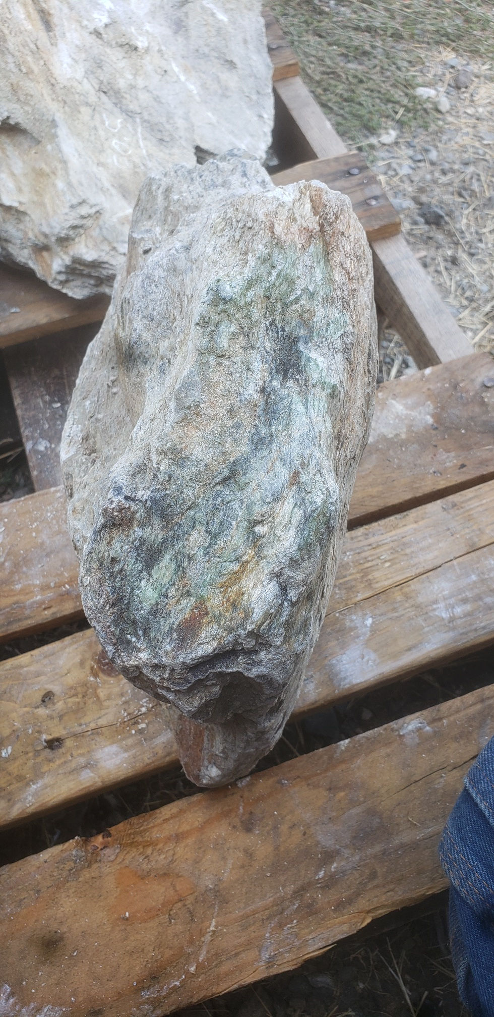Thumbnail: Limited Quarry Release – 493 lb Rare & Colorful Oregon Soapstone Pallet