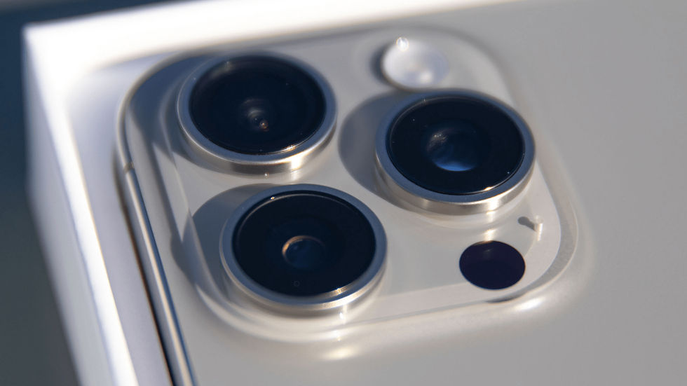 iPhone 17 concept