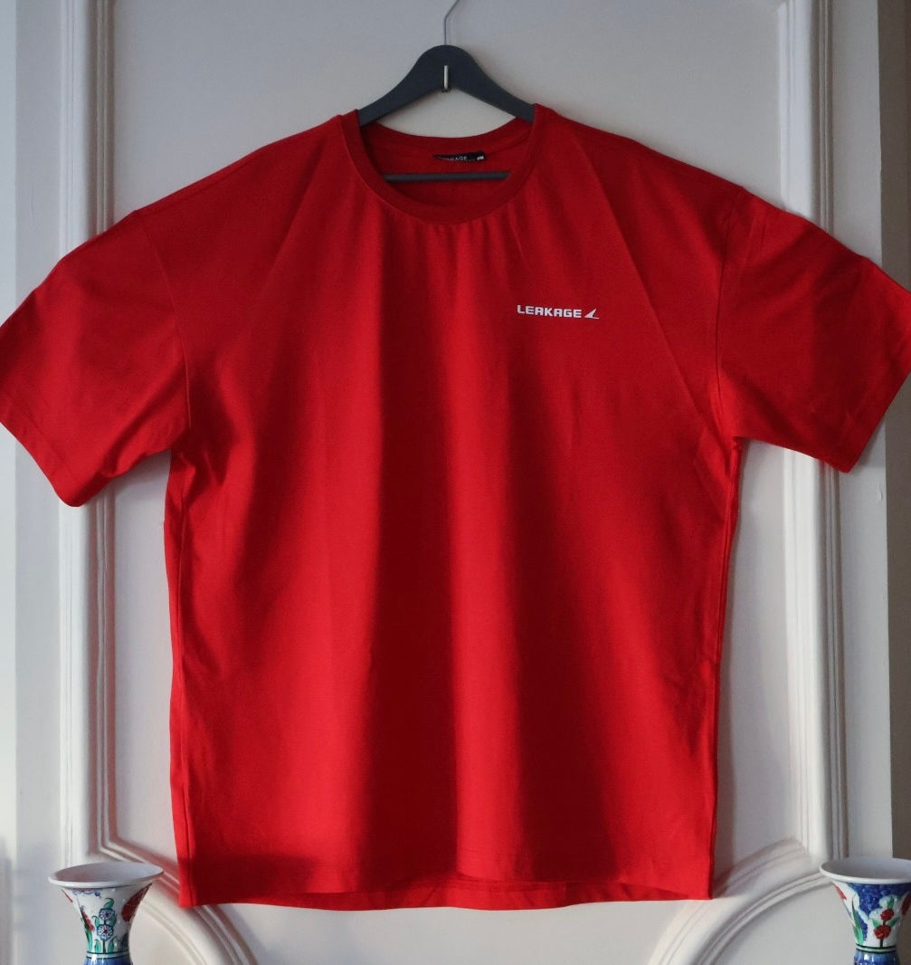 Kırmızı Oversize Tişört