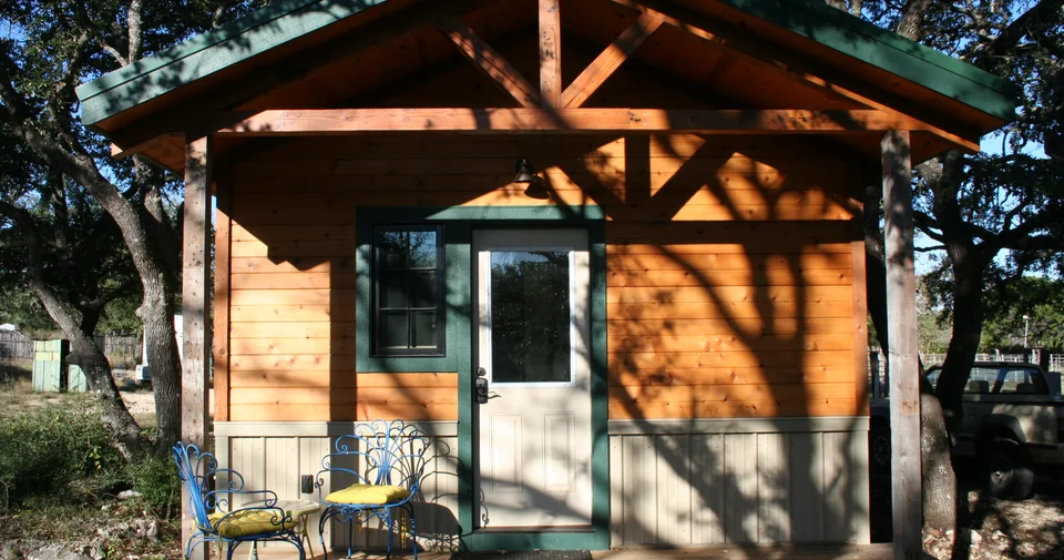 Wedding Venue And Cabin Rentals Vintage Oaks Farm Driftwood Texas