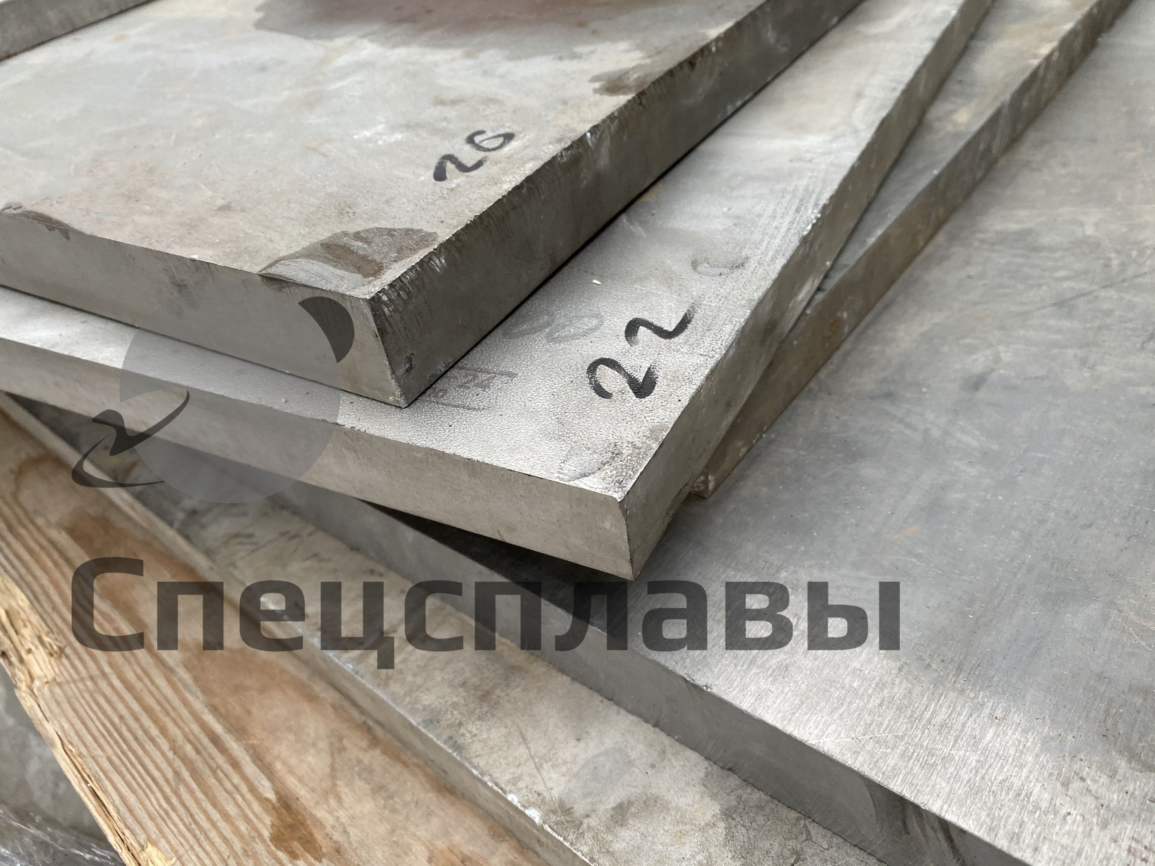 Лист плита титановая ВТ1-0 26мм