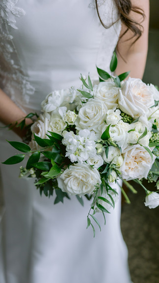Bride's Details on her wedding day