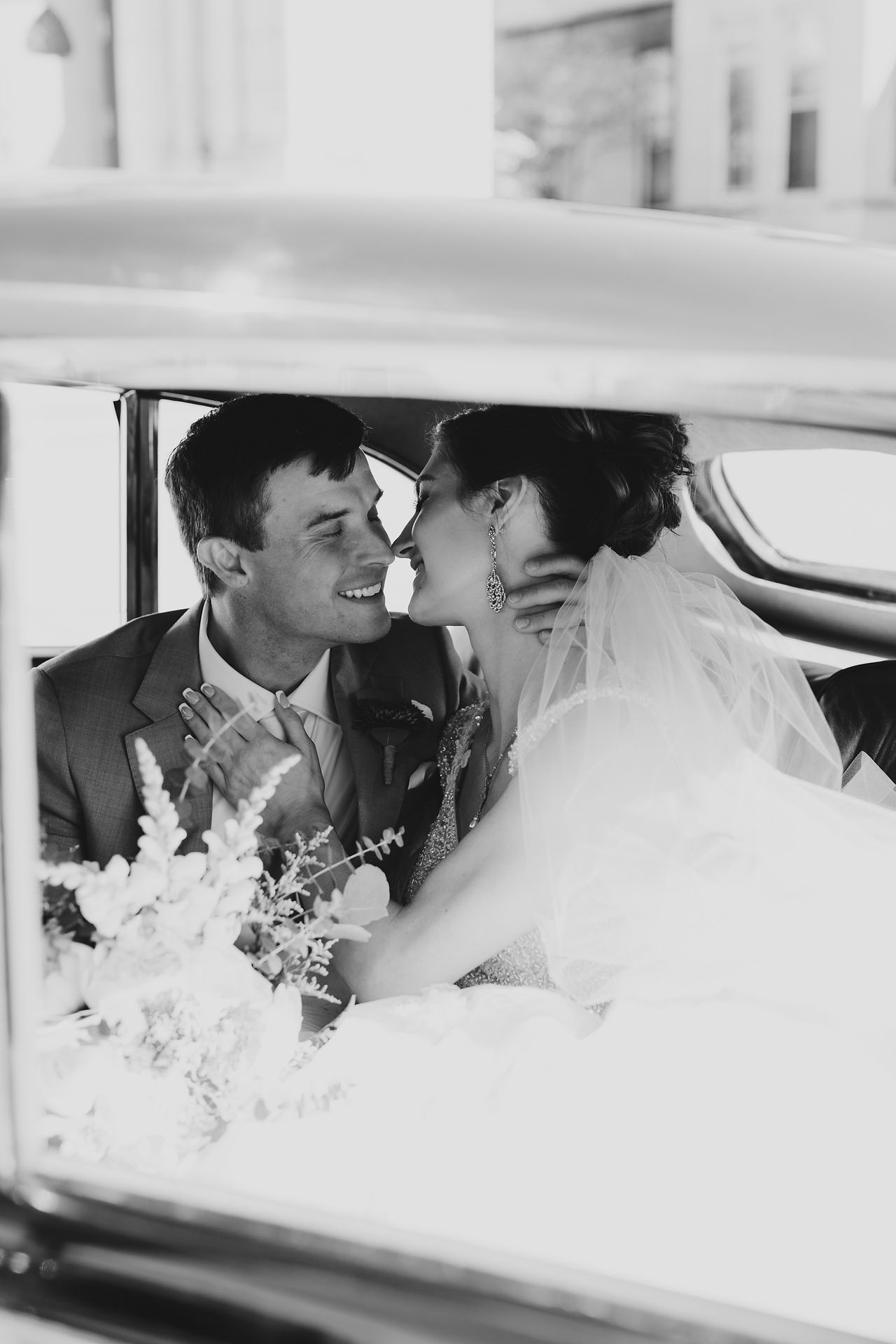 Vintage Hollywood Black and White Indianapolis Wedding Photos