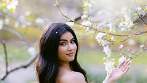 Senior portrait session in Fishers, Indiana