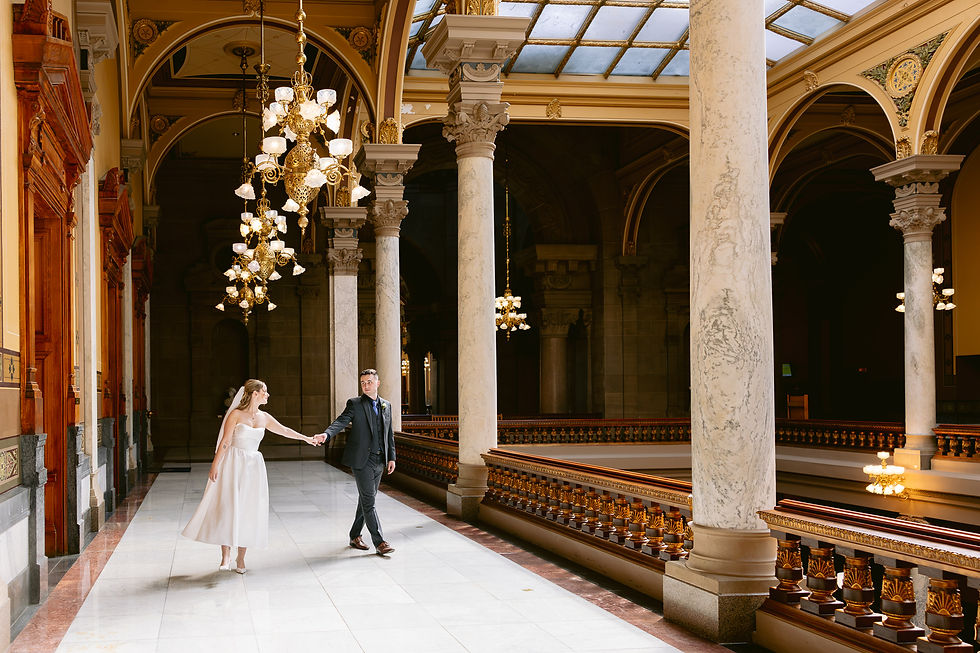 Downtown Indianapolis State House elopement