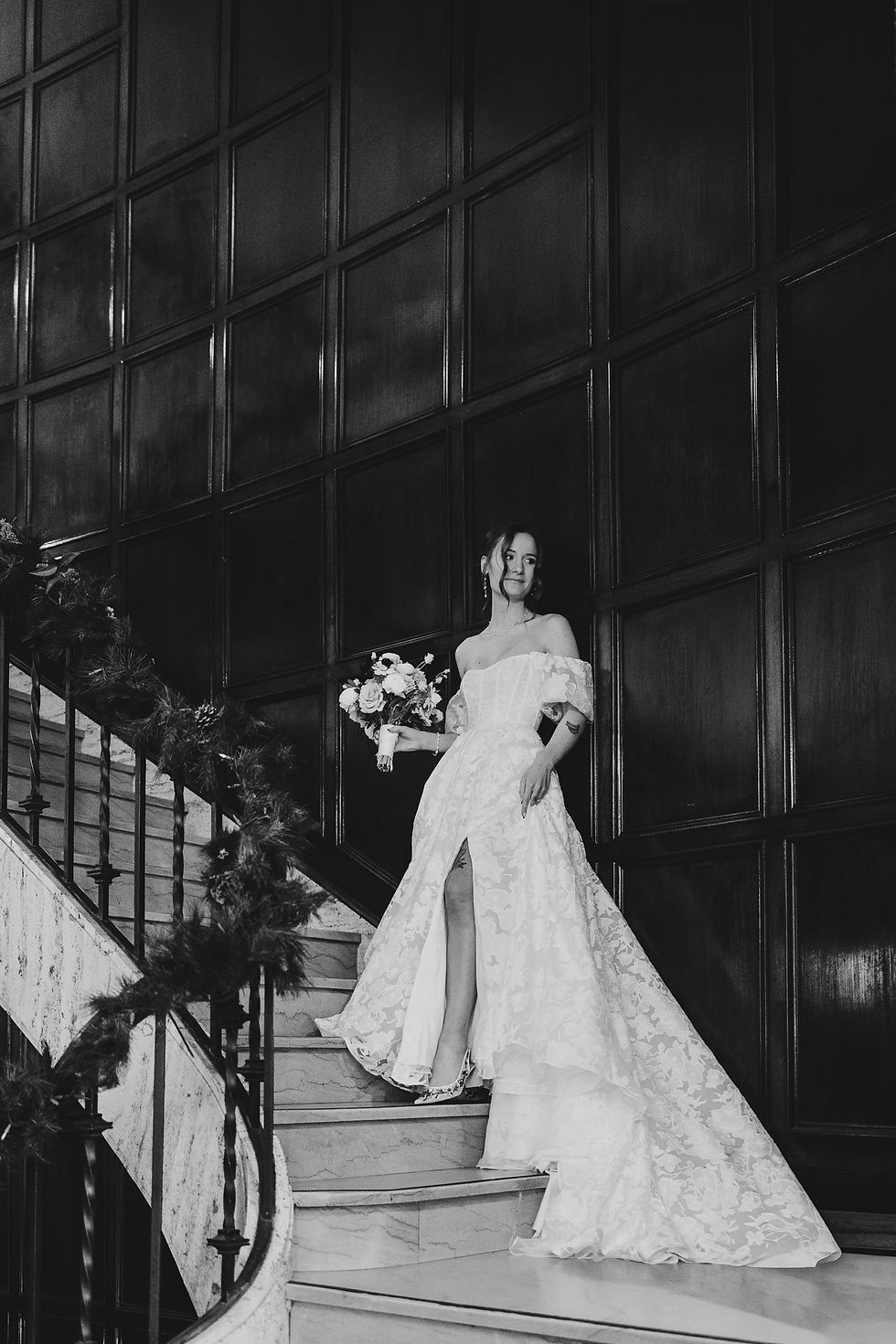 natural light bridal portrait by columbia club wedding photographer