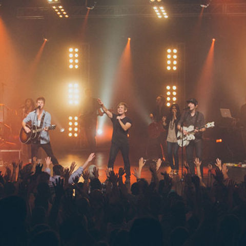 Elevation-Worship-Concert-Photo.jpg