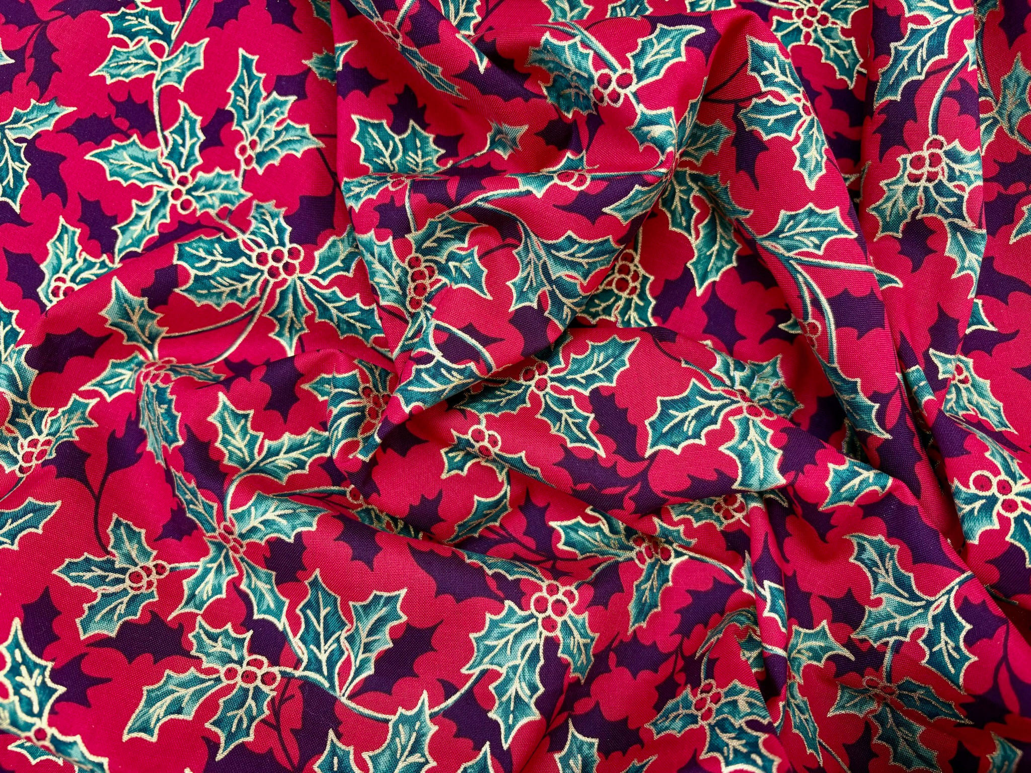 Red Holly Gold Foil Cotton