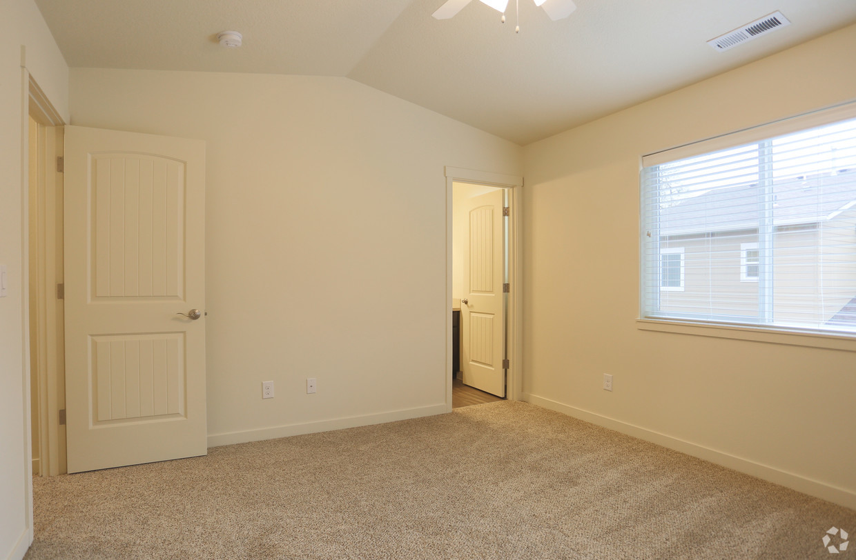 New Battle Ground Village Townhomes Ages 55+