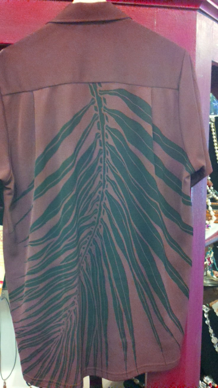 brown kas palm back