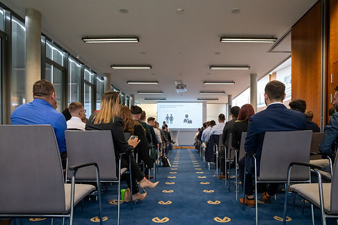 Konferenzia foto