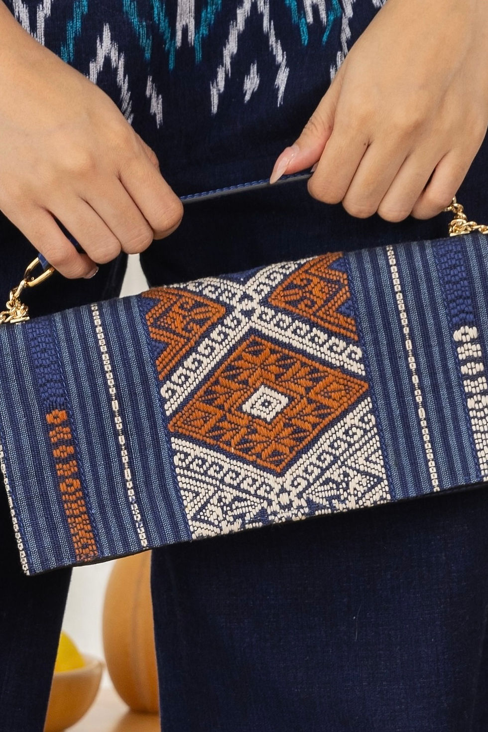 ภาพขนาดย่อ: Lanna Clutch - Blue