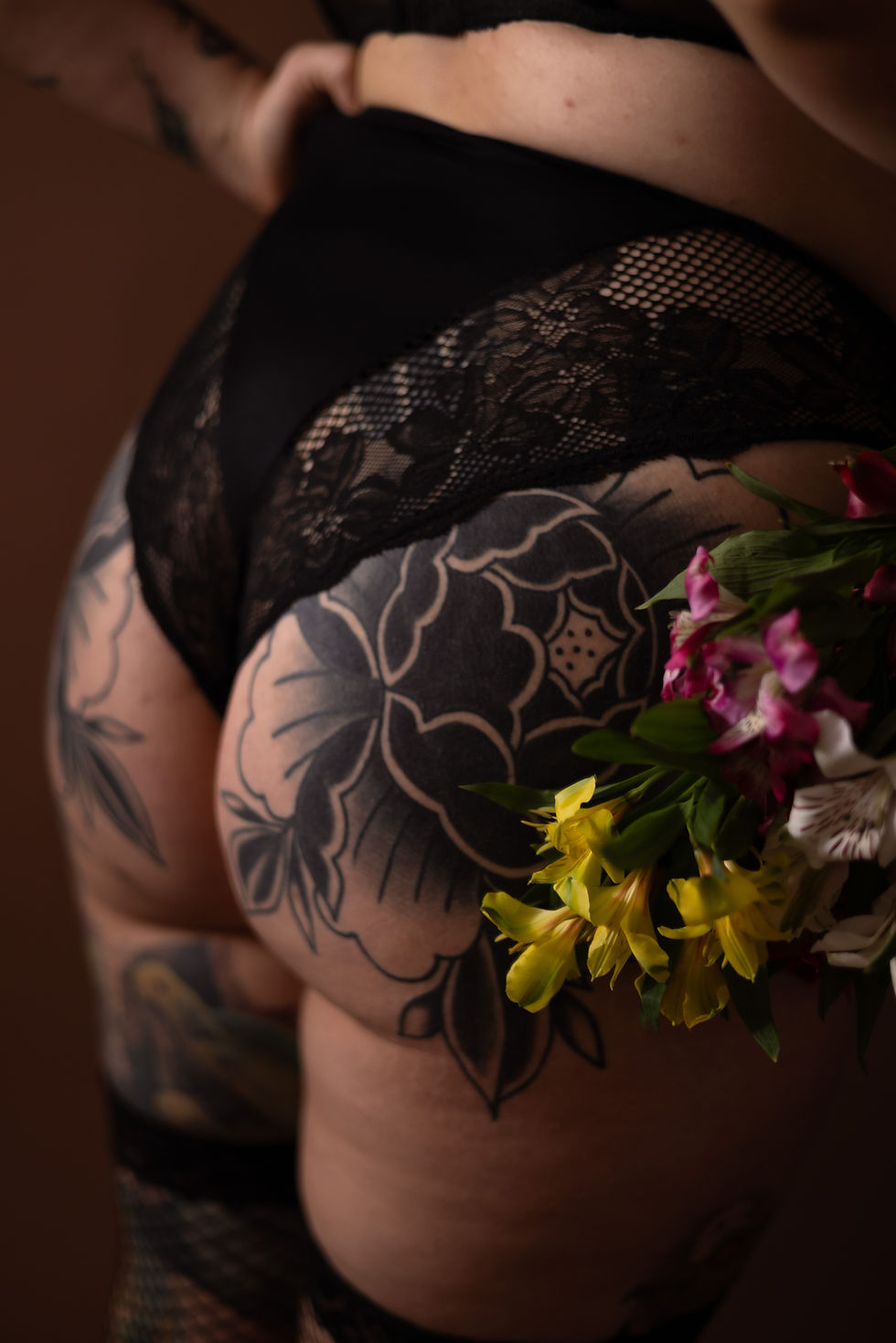 flower bouquet and flower tattoos