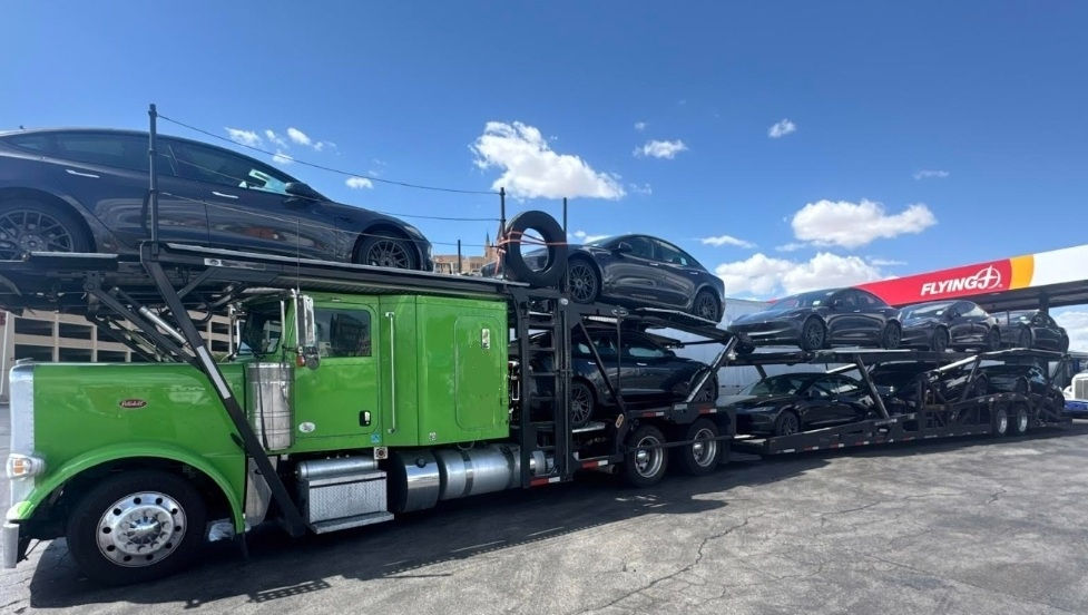 Thumbnail: 2023 Peterbilt 389 / CottrellCX09LSFA