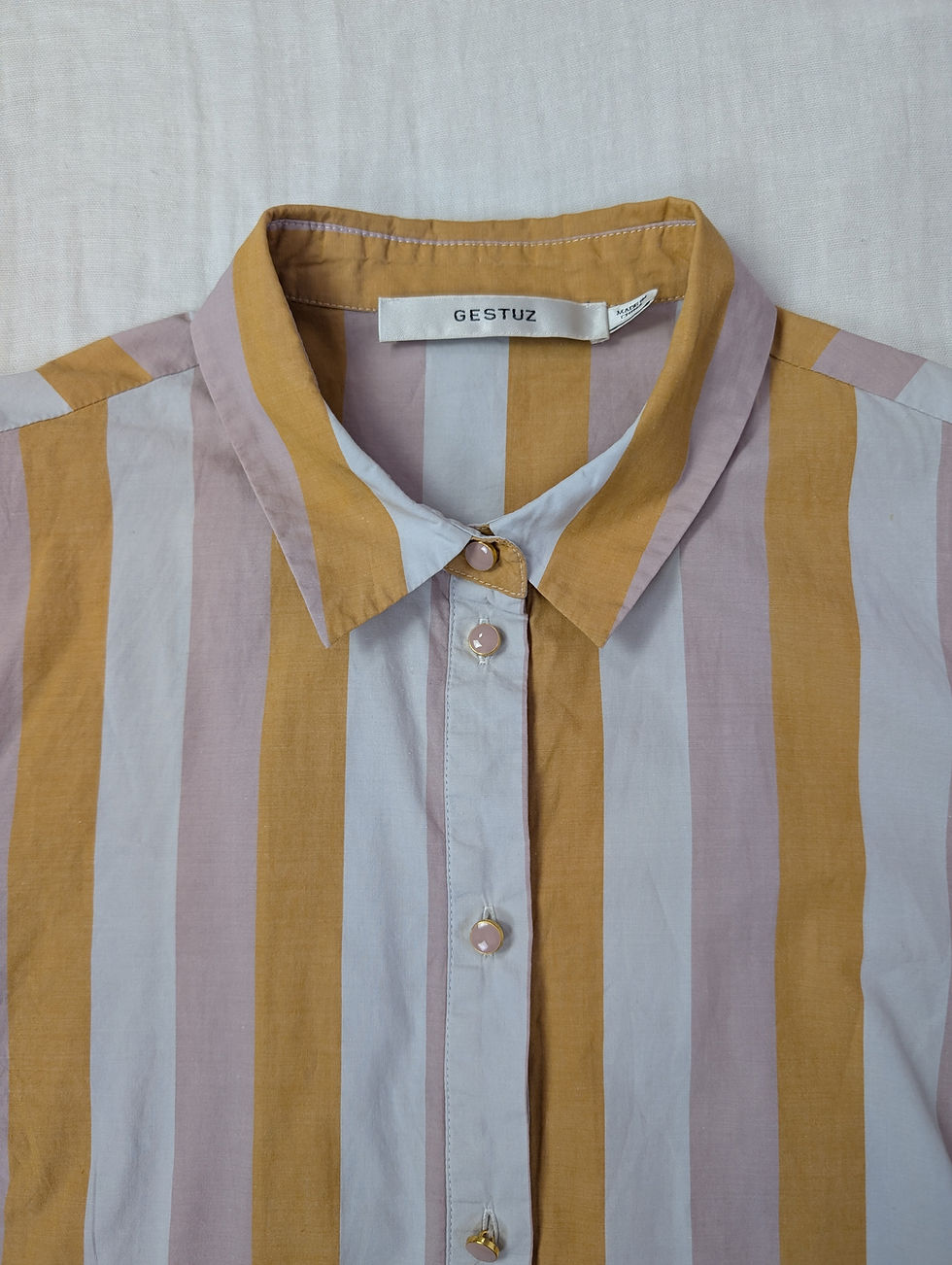 Miniaturebillede: Gestuz rosarandig blus (XS-S)