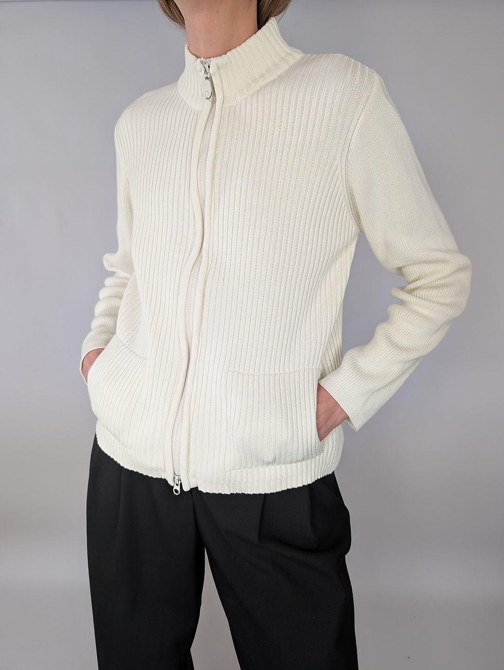 Miniaturebillede: Vintage 90-tal vit ribbstickad ziptröja (M)