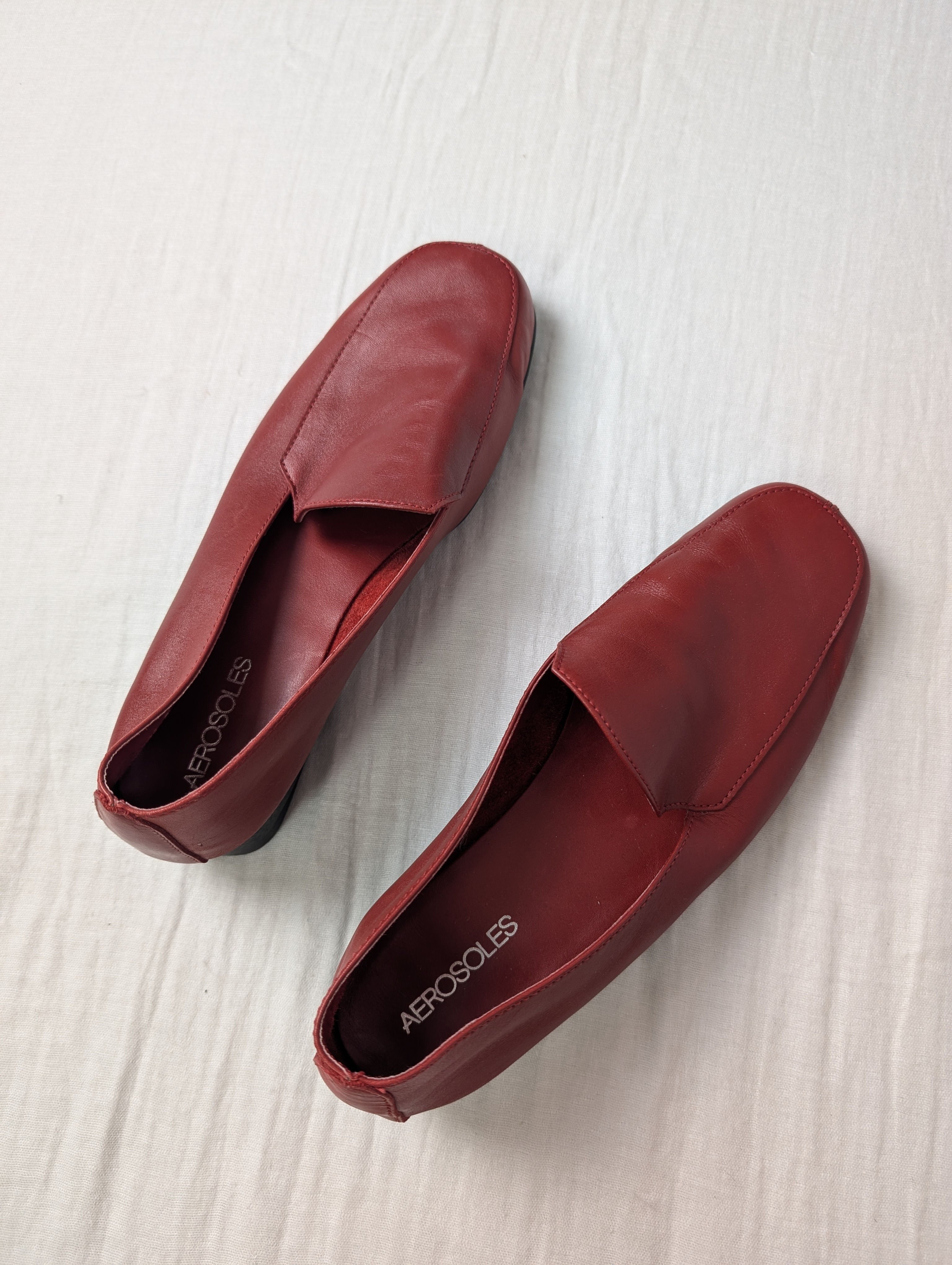 Aerosoles röda skinnloafers (39,5)