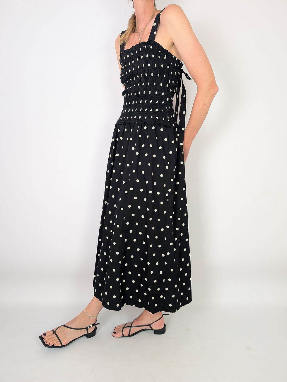 Miniaturebillede: River Island polkadot prickig klänning med smock (XS-S)