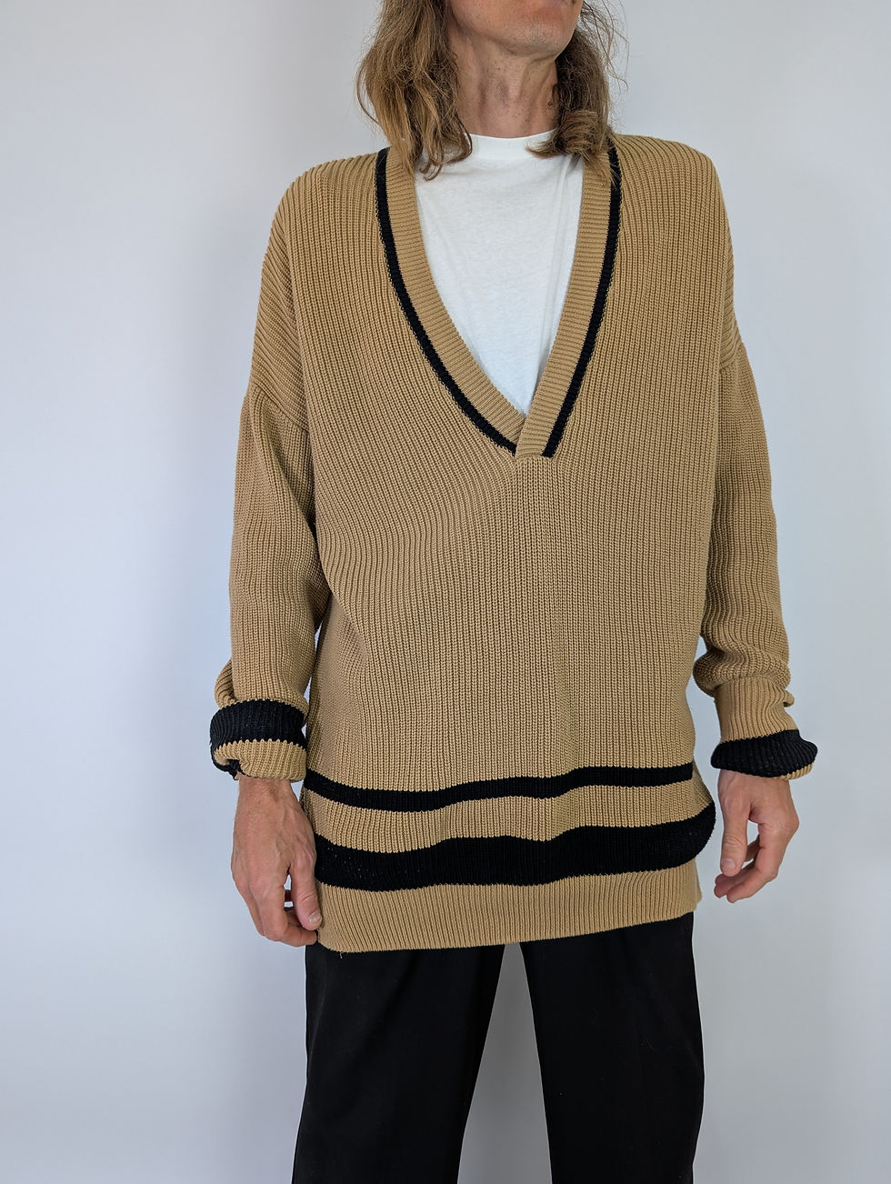 Miniatyrbild: Zara brun ribbad tröja med v-neck (L)