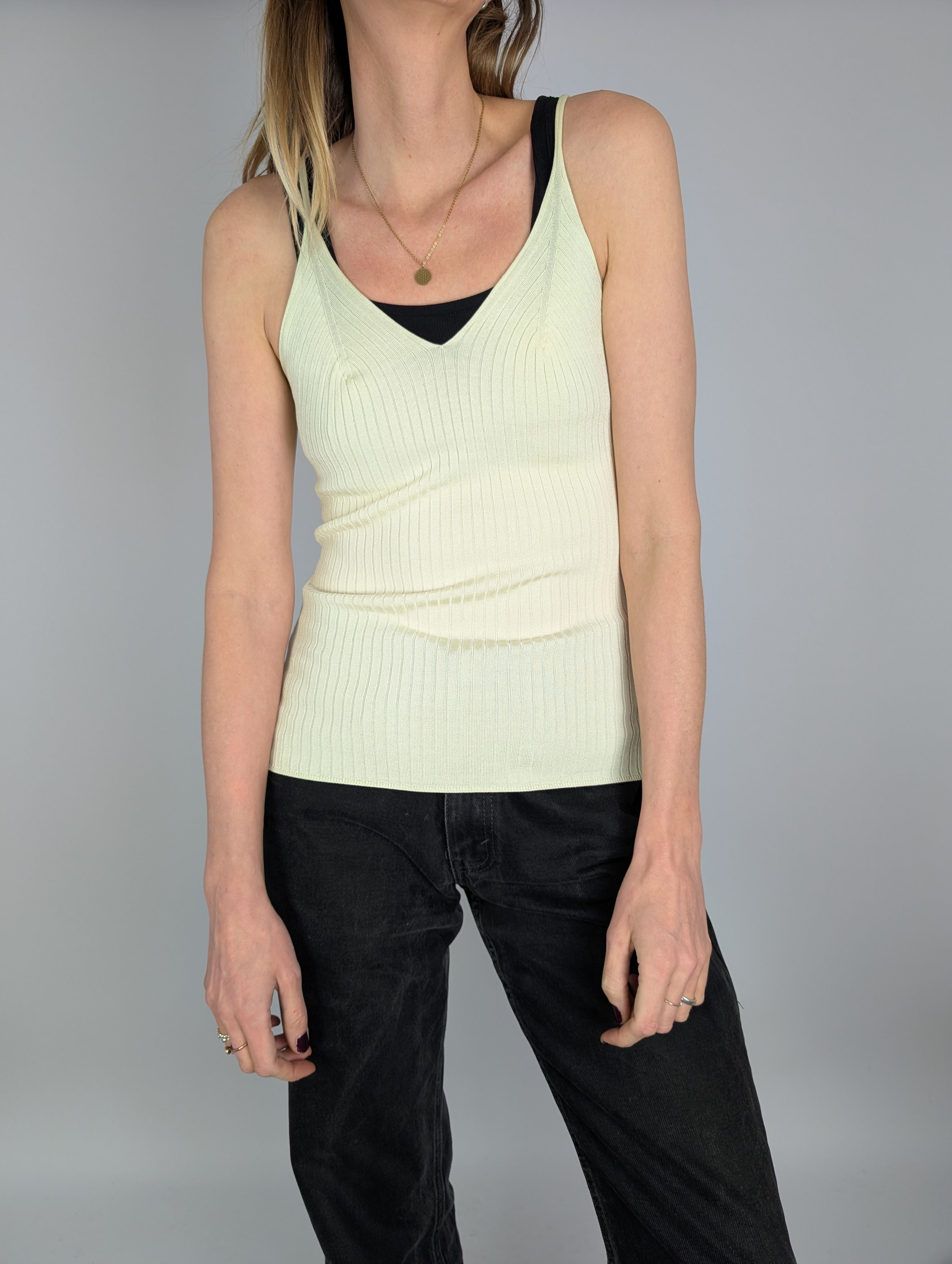 H&M finstickat linne i ljusgult (S)