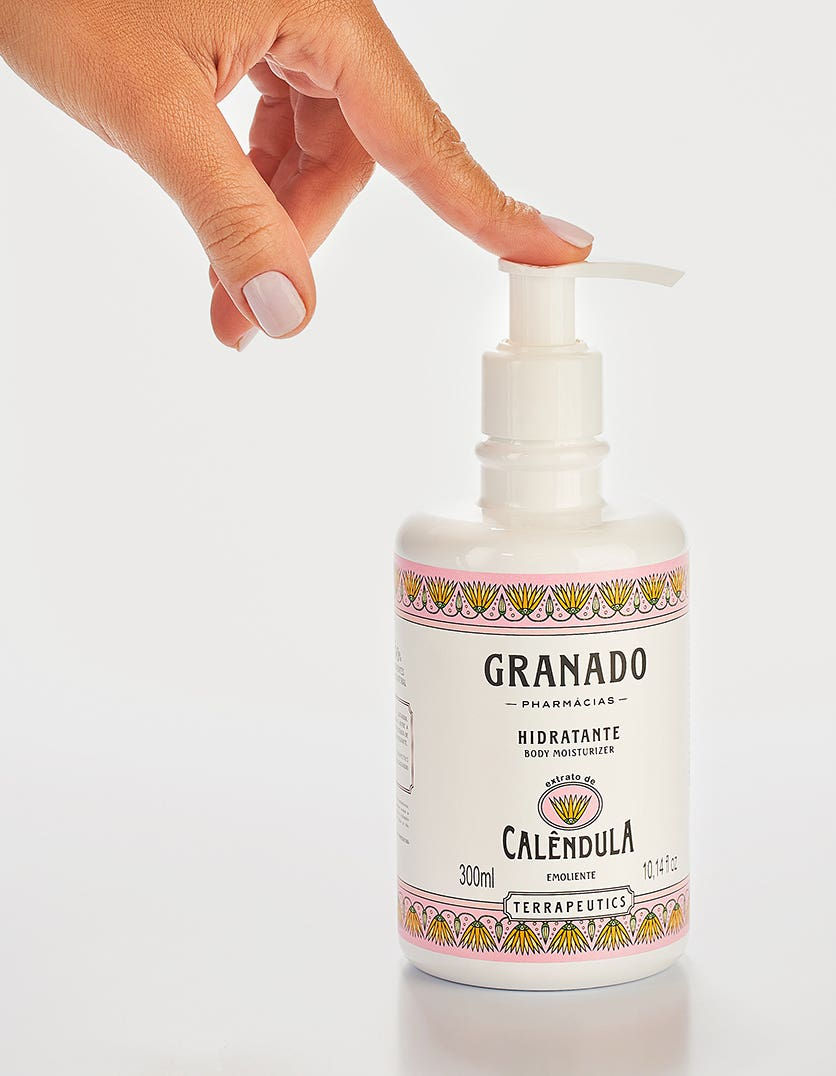 Thumbnail: Granado - Terrapeutics - Hidratante Corporal Emoliente Calendula 300Ml