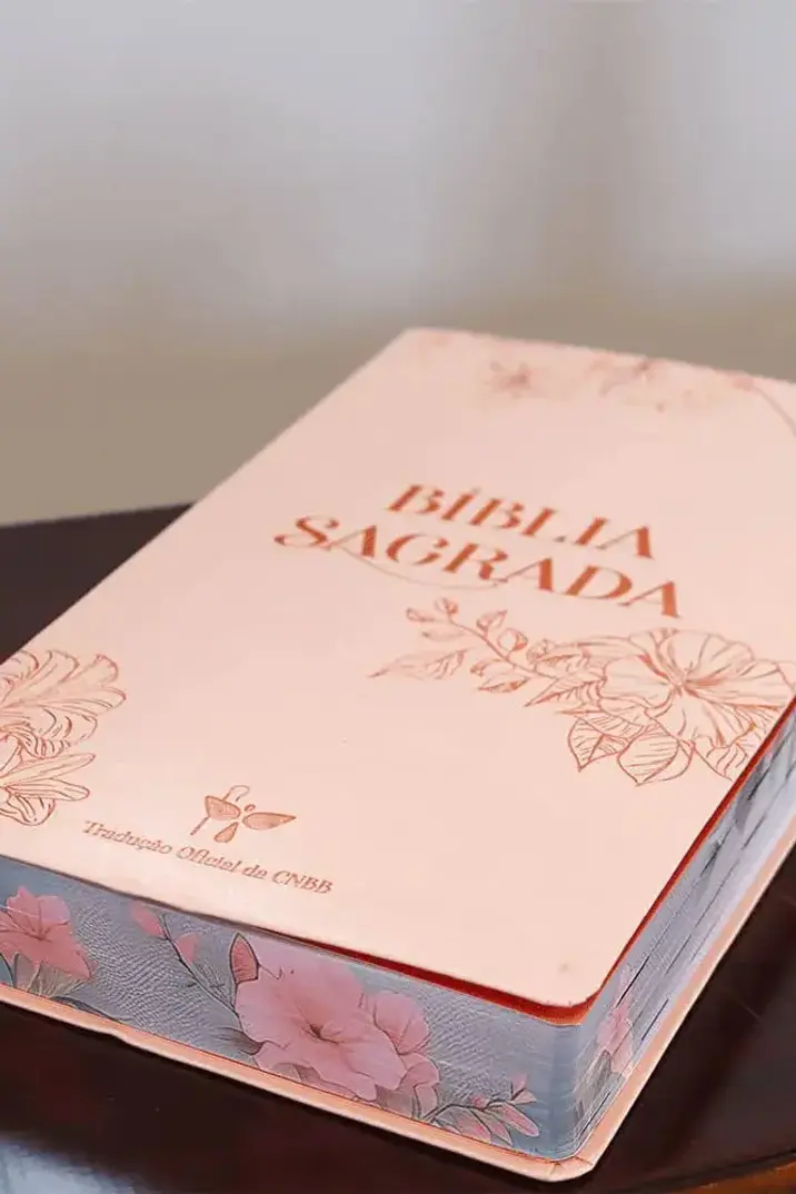 Thumbnail: Biblia Sagrada:  Encardenacao: Capa Dura - Letra: Grande Portugues do Brasil)