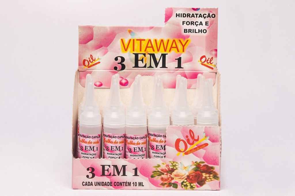 Brilho da Seda -Tratamento Capilar Caixa de Exibicao de Ampolas 3 em 1 (24x10Ml)