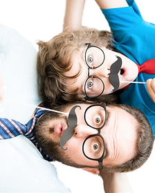 padre%20e%20hijo%20gafas_edited_edited.p