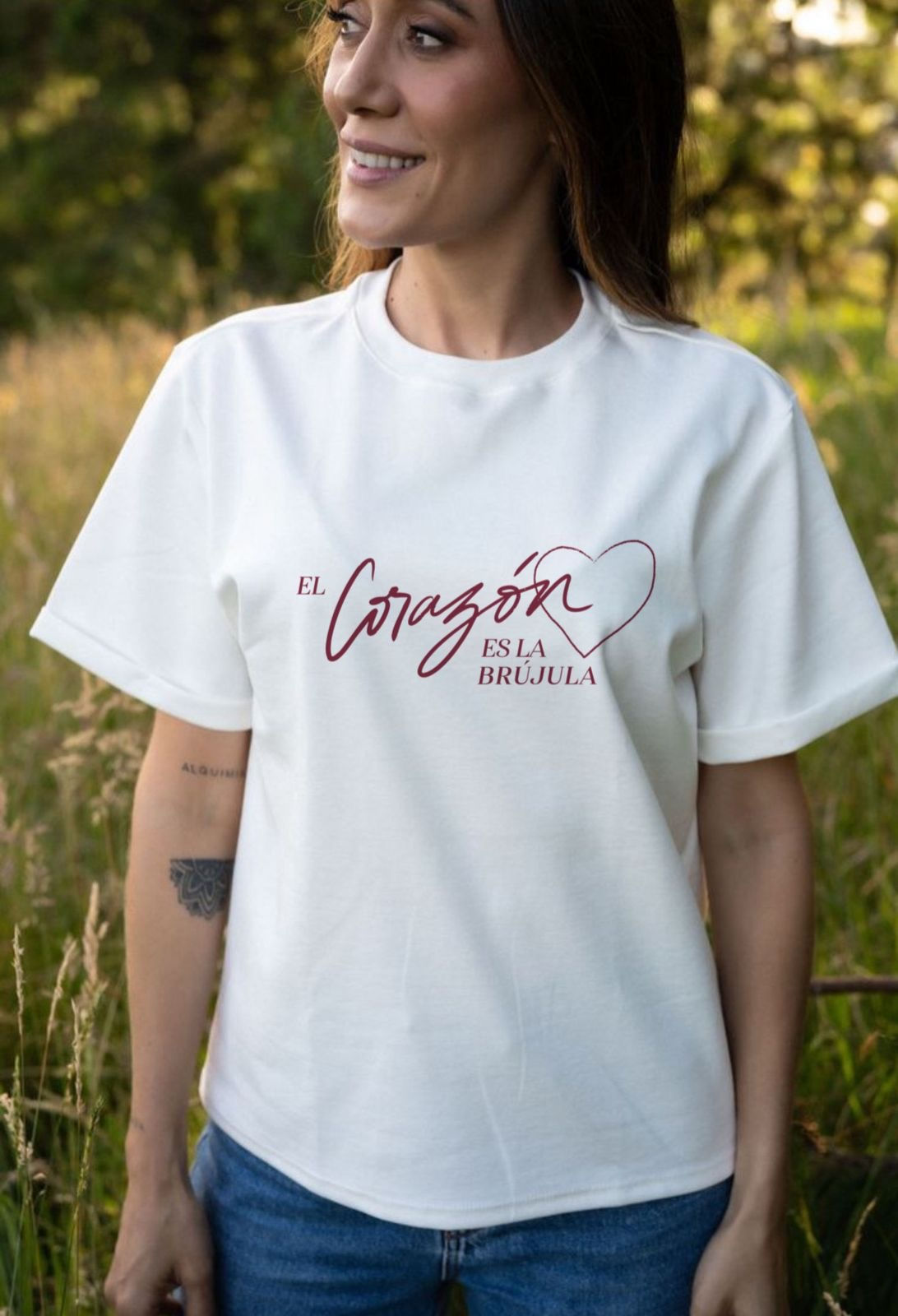 Camiseta "El corazón es la brújula"