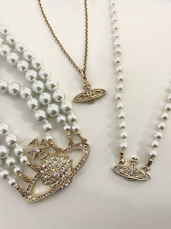 pearl necklace planet