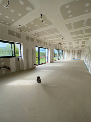 Début de chantier travaux de rénovation en peinture, peintre en bâtiment à Voiron