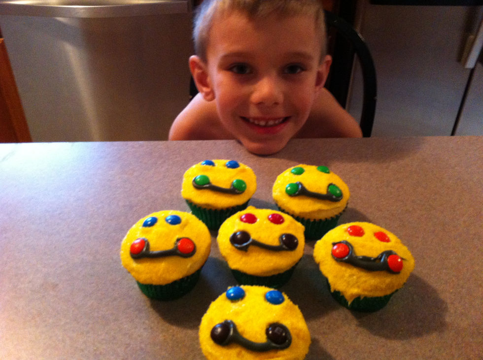 Smiley Face Cupcakes