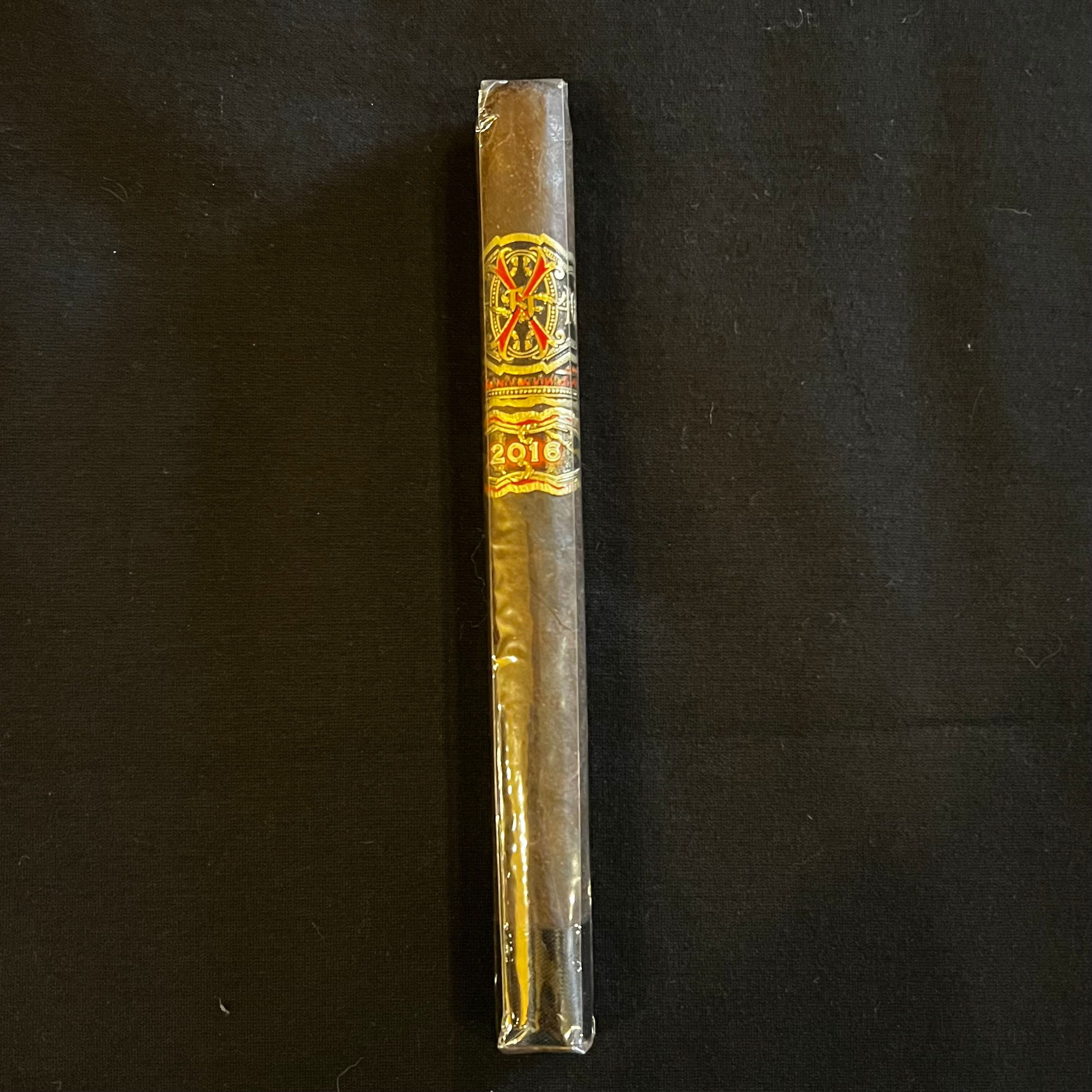 Heaven and Earth FFOX Rare Black Double Corona