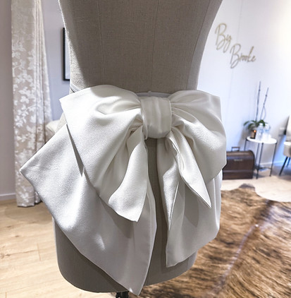 Bespoke bridal bow