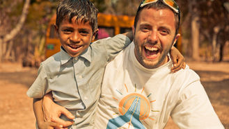 Volunteer with us: Give 2 Weeks!