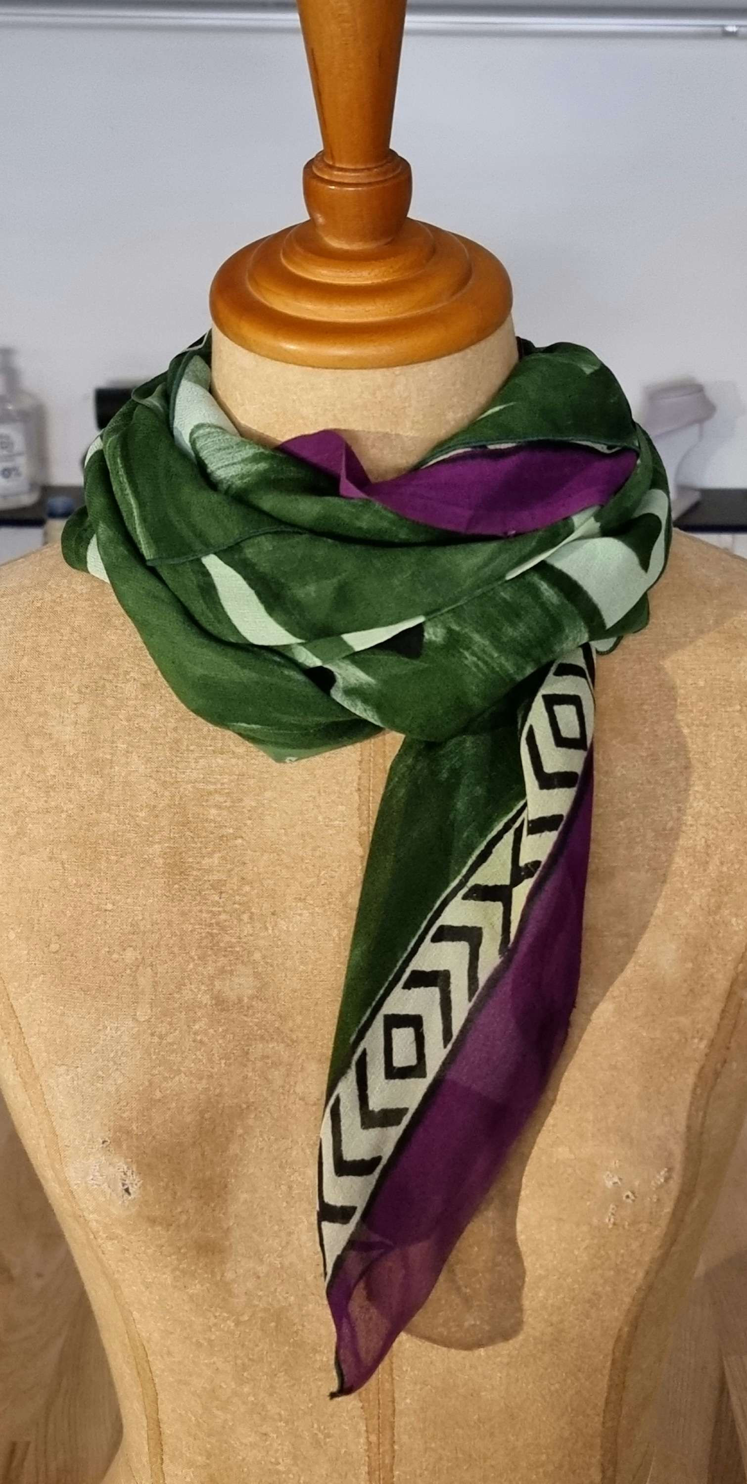 2.3 - Silketørklæde  - crêpe georgette 