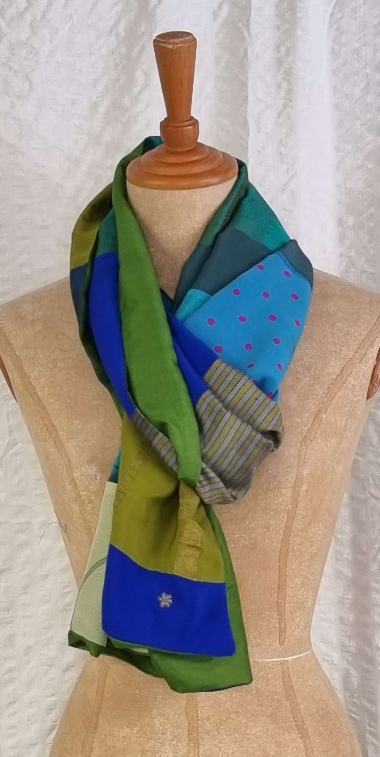 Dobbeltsyet silketørklæde 