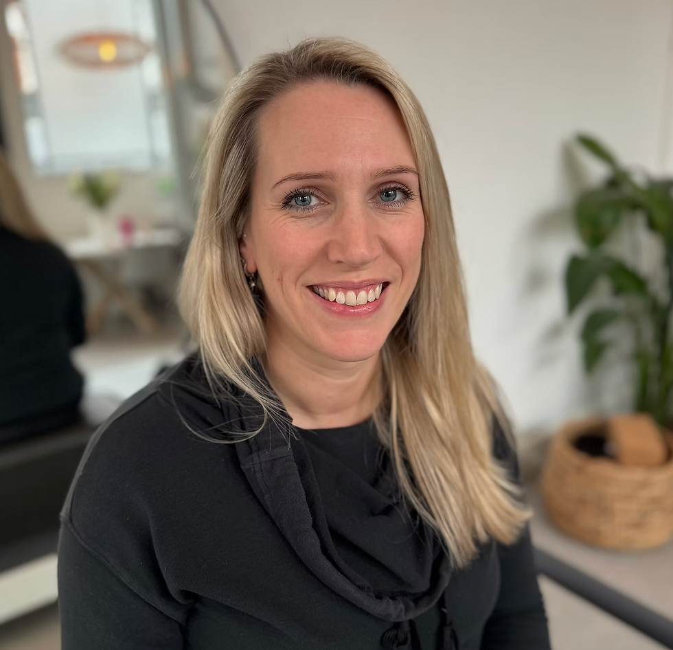Portrait of Anna, physiotherapist at Core LDN.