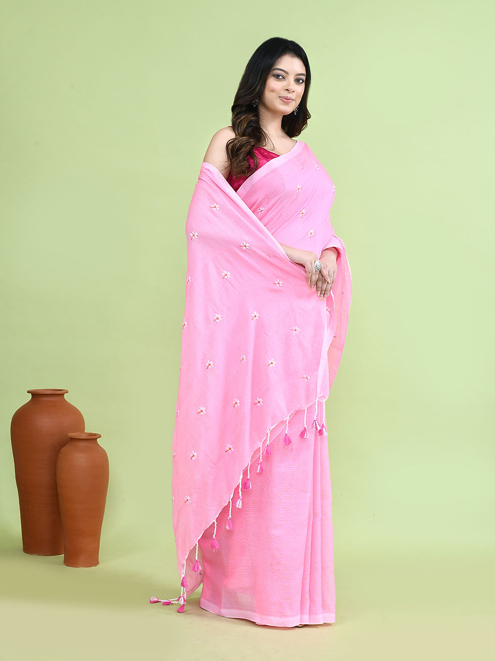 Thumbnail: Pure Cotton Flower Motive Light Pink  Saree
