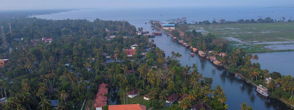 Best Backwater Resorts in Alleppey: Stay Amid Kerala’s Scenic Waters