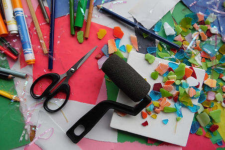 art-supplies-957576_1280.jpg