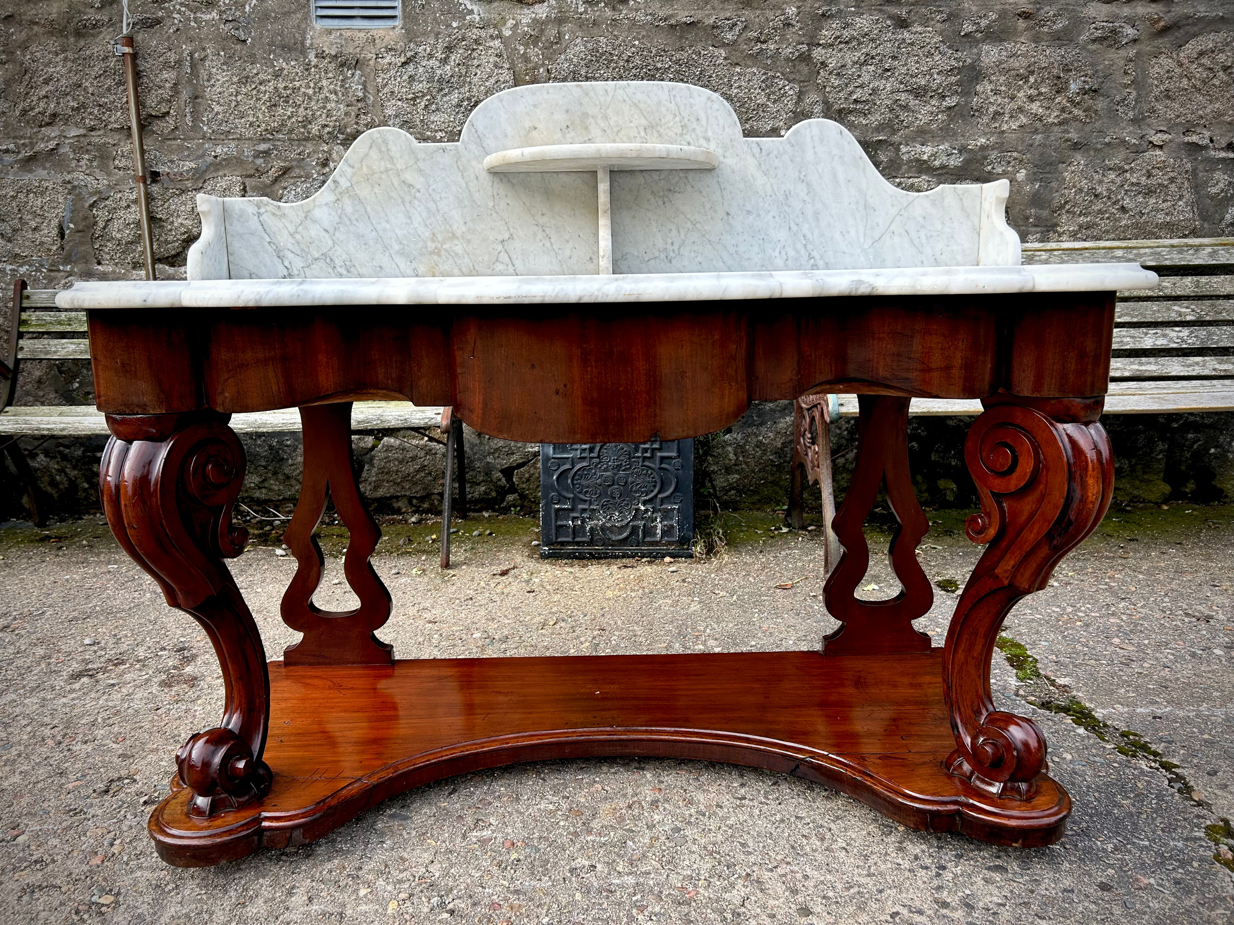 Victorian Mahogany Marble Serpentine Topped Wash Stand