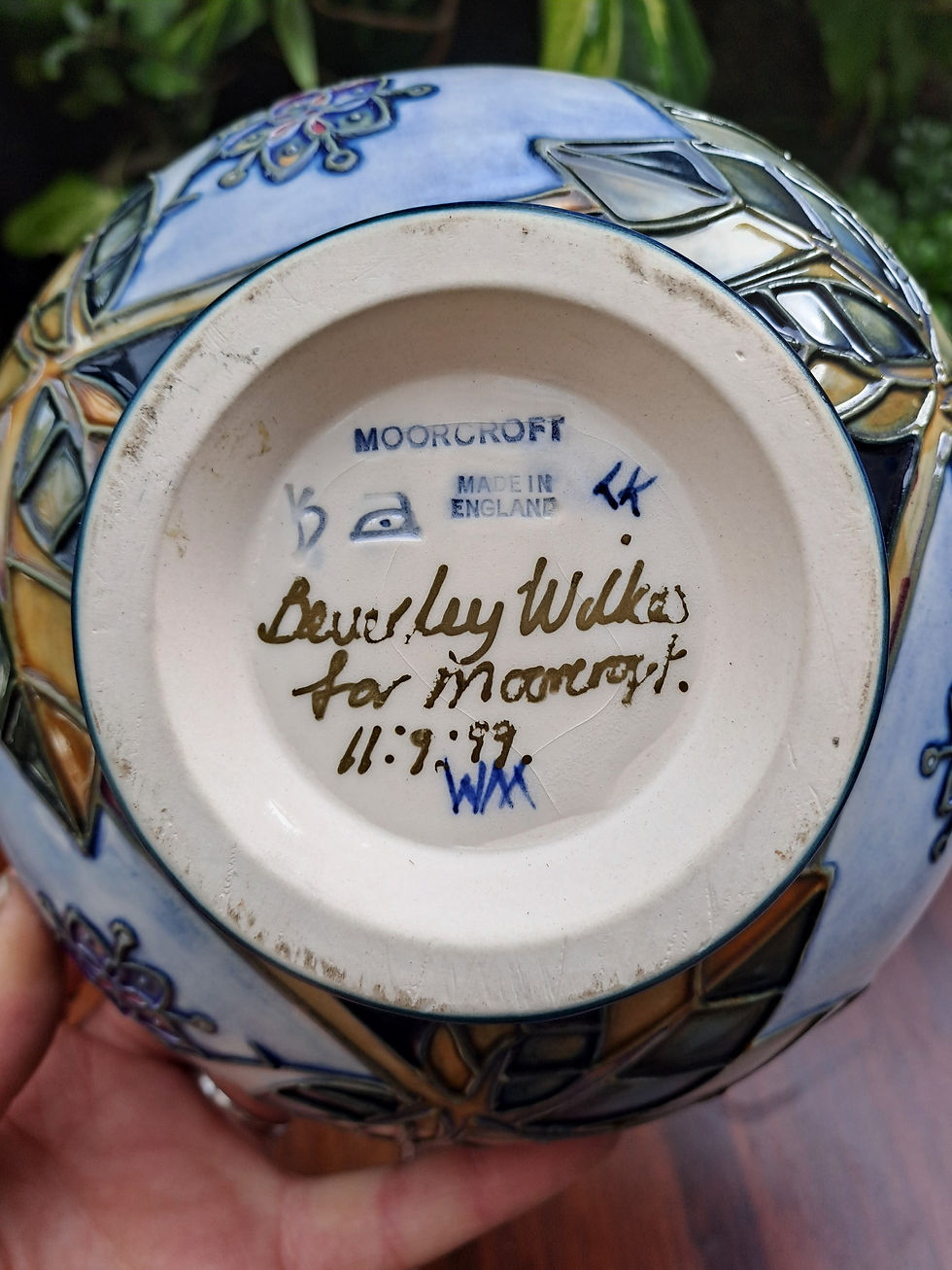 Thumbnail: Moorcroft Brambles Bowl 1999
