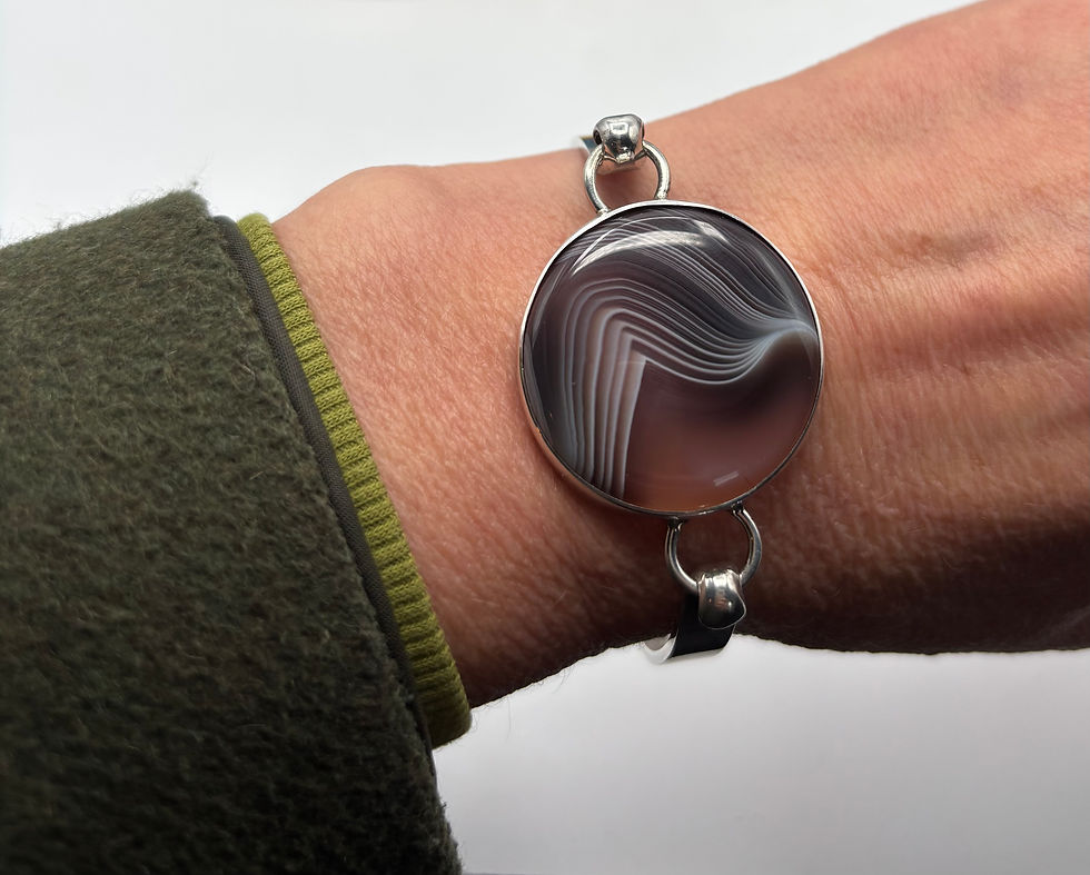 Thumbnail: Vintage Sterling Silver Agate Bangle. Hallmarked London 1975