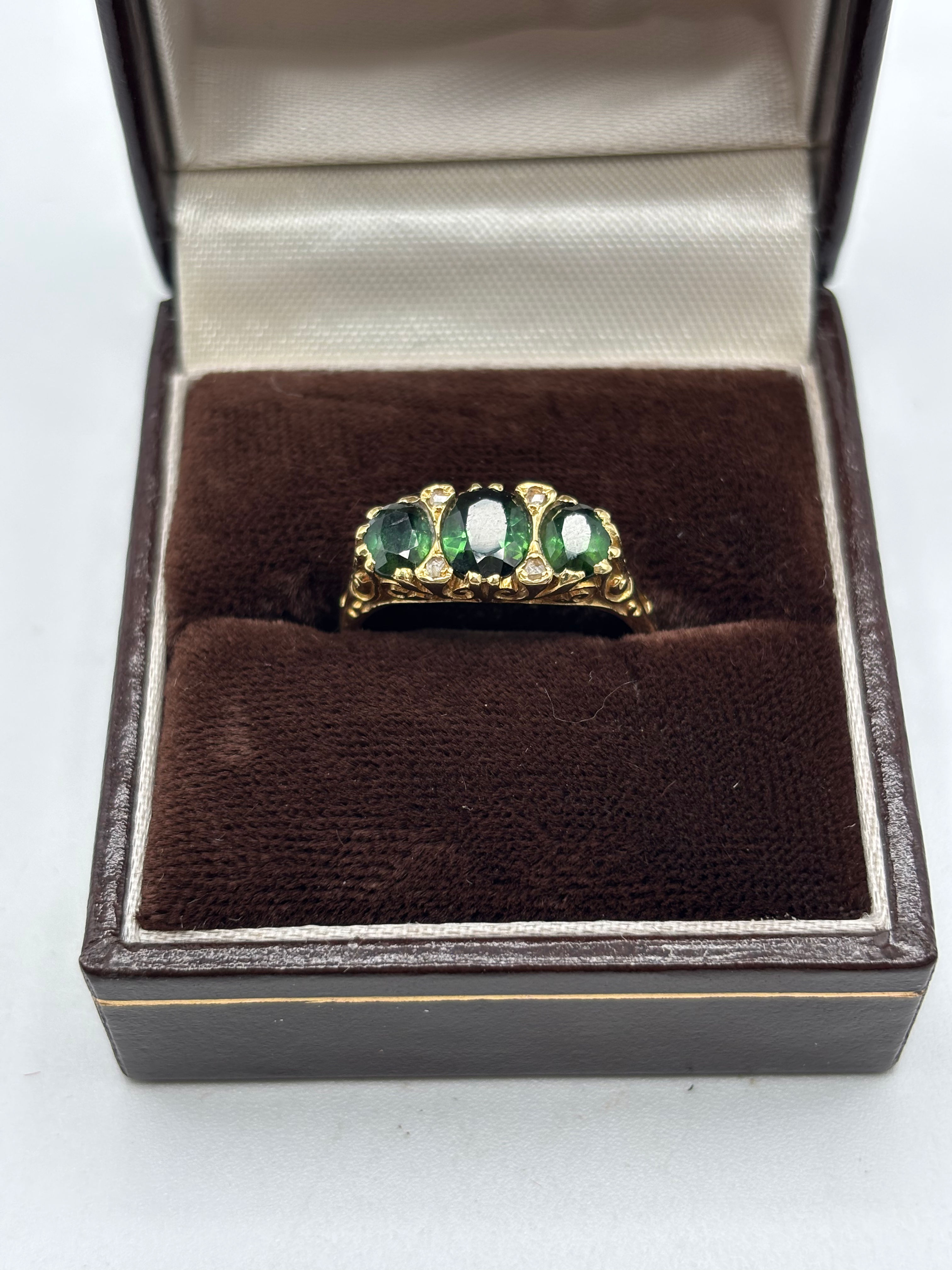 18ct Gold Green Tourmaline & Diamond Trilogy Ring. London Hallmark 1979