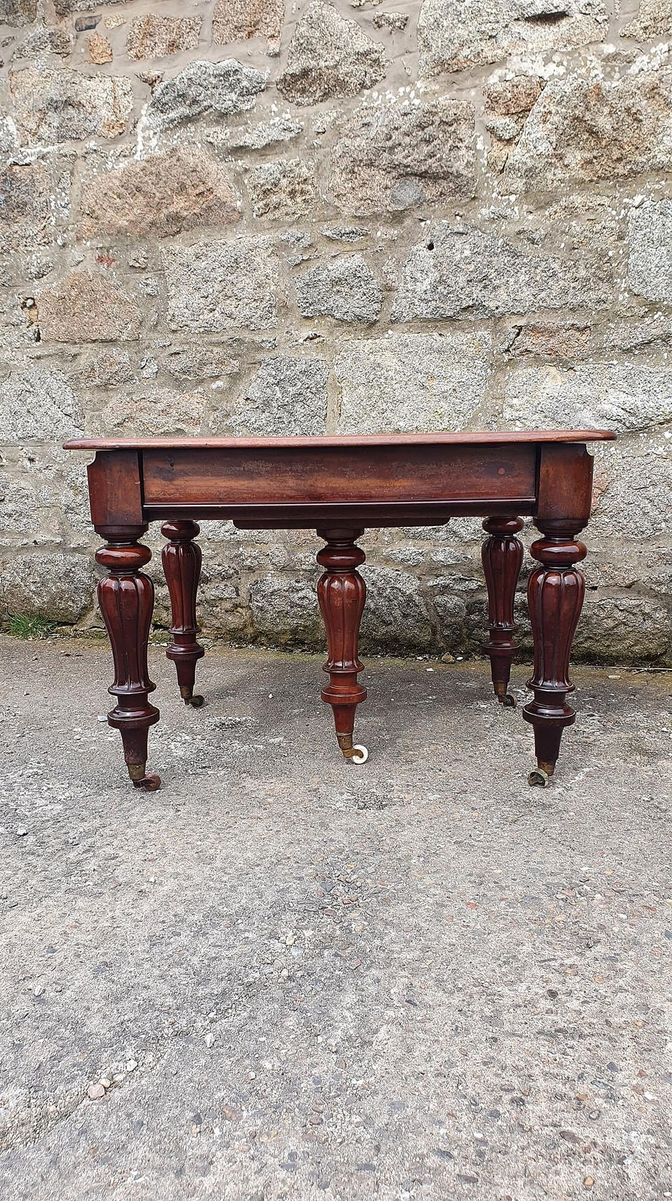 Thumbnail: Antique Victorian ‘5 Leg’ Extending Dinning Table.