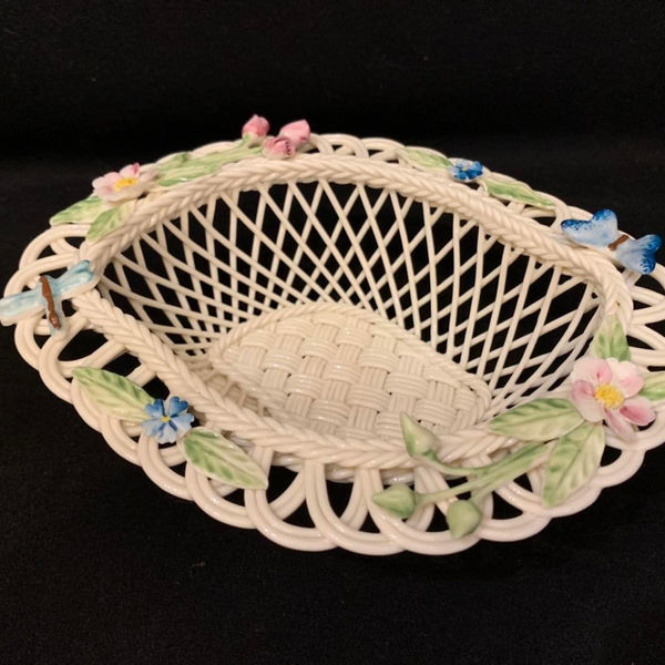 Beautiful Belleek Hand Crafted pottery basket