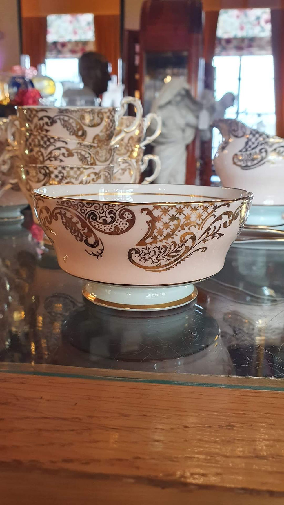 Thumbnail: Paragon Fine China Set (40 pieces)