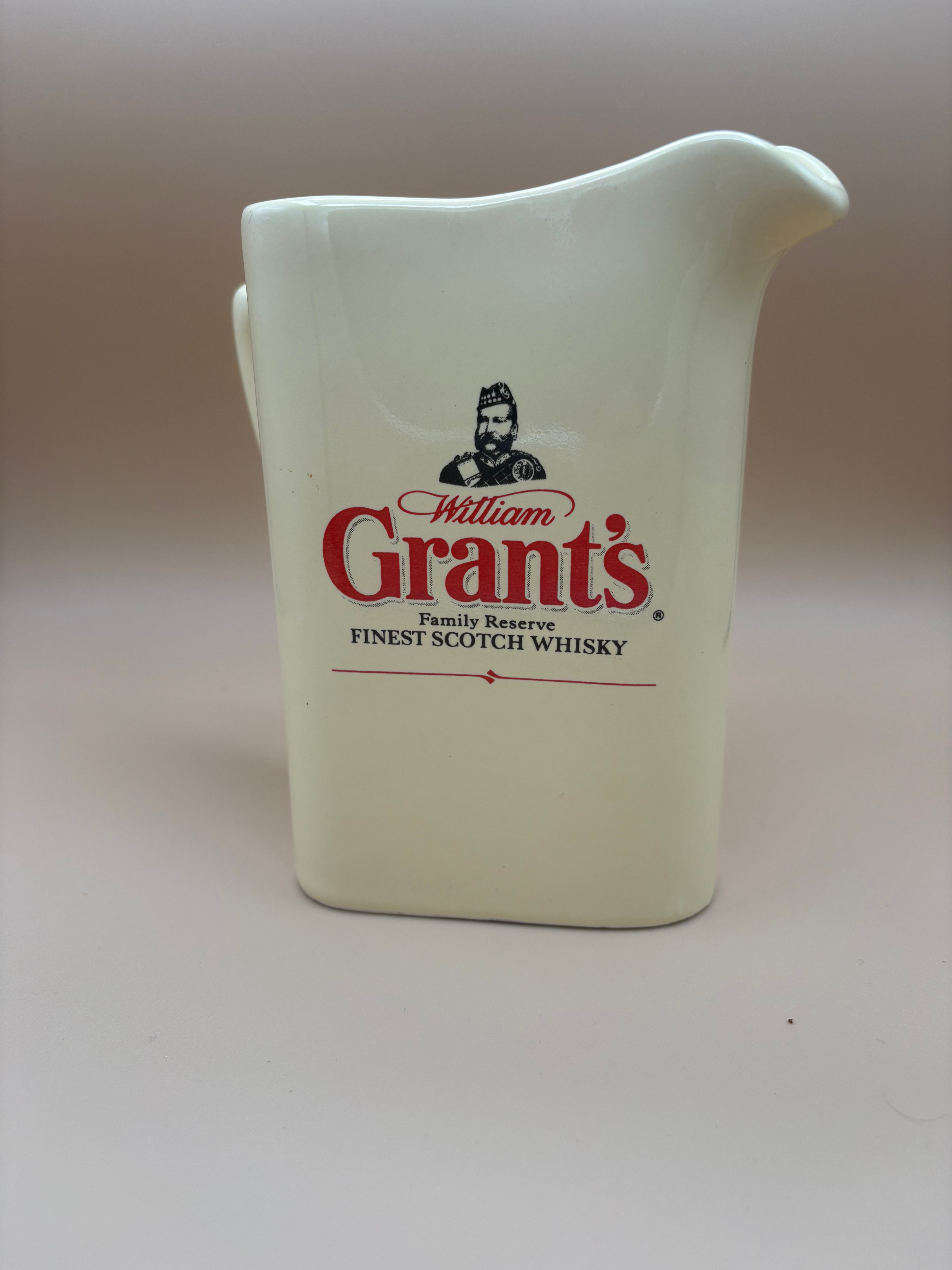Grant's Family Reserve Finest Scotch Whisky Water Jug Pub 1980’s 