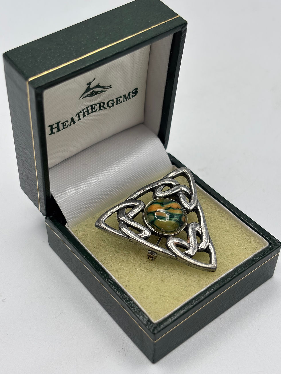 Thumbnail: Heathergems Brooch